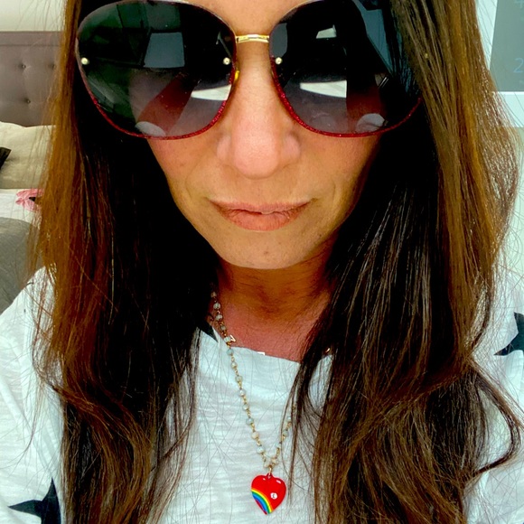 Meet your Posher, Candice - Picture 4 of 4